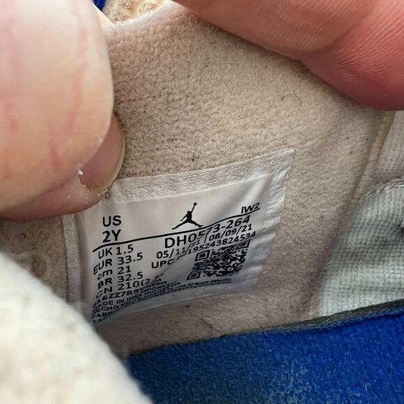 Air Jordan 4 Retro Wild Things Sneaker Unisex 2Y Cream Lace Up athletic Shoes - Picture 12 of 12